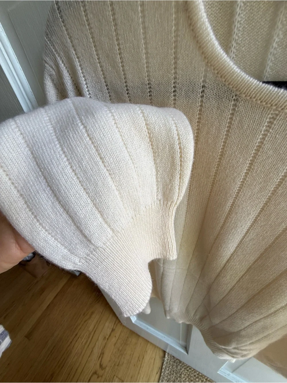 Women's Cream Ribbed Cashmere Crewneck Sweater